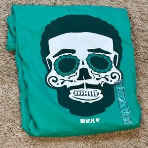 Darius Slay Sugar Skull Men's XL Breaking T NWOT Philadelphia Eagles NFL